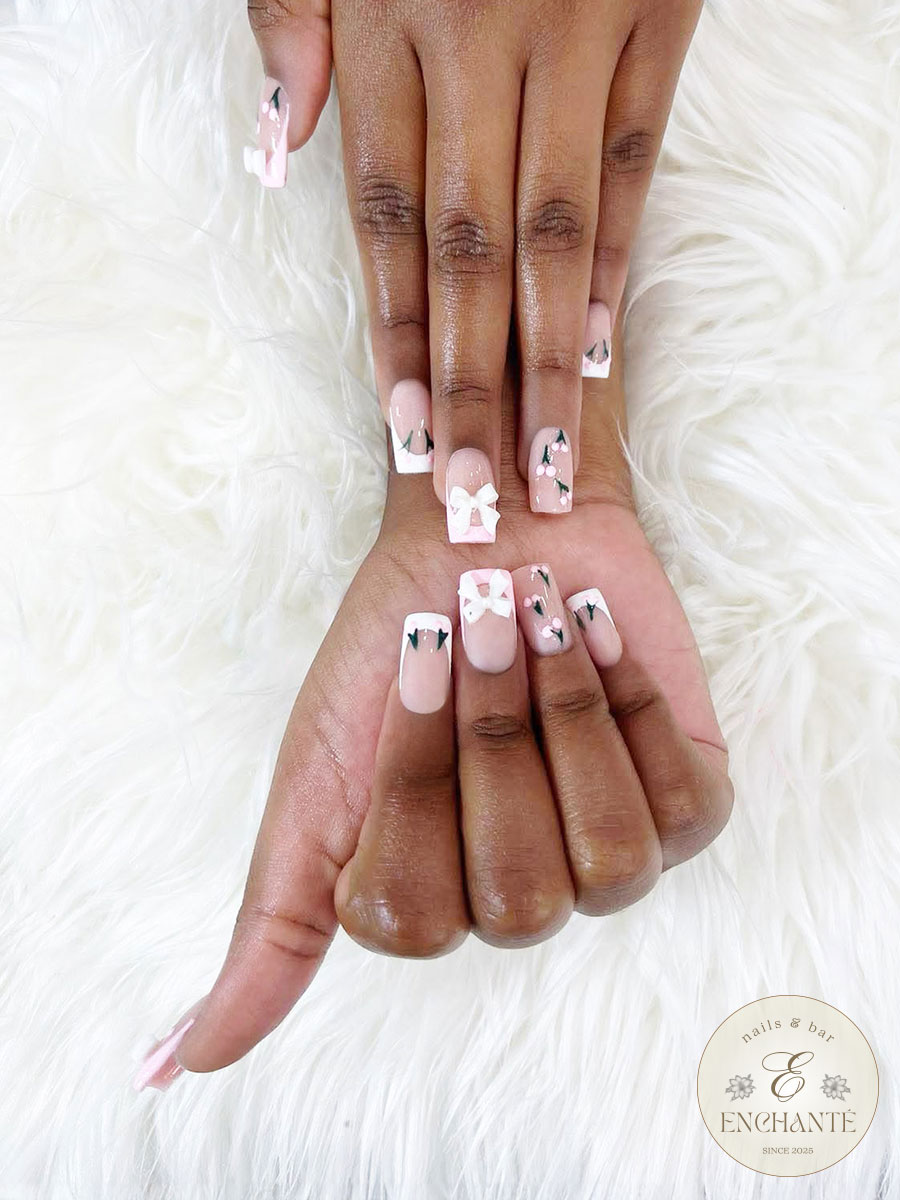 ENCHANTÉ NAILS & BAR