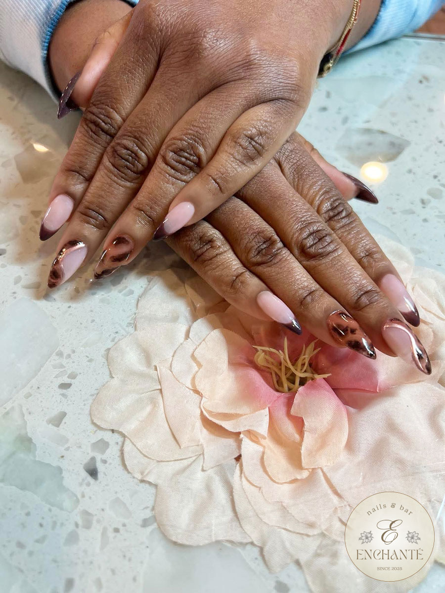 ENCHANTÉ NAILS & BAR