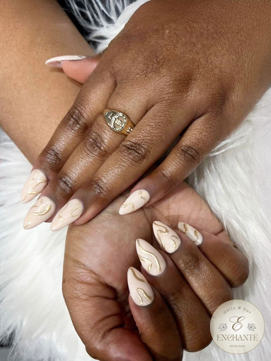 ENCHANTÉ NAILS & BAR
